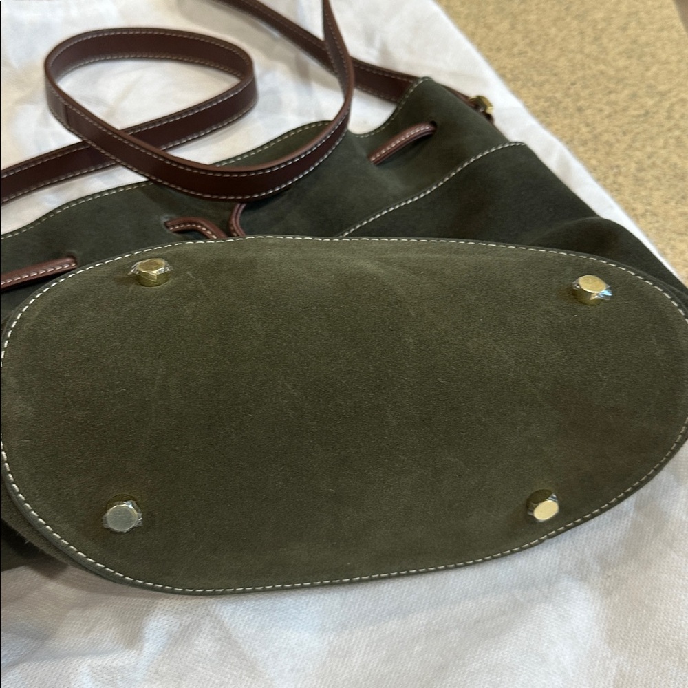 J McLaughlin Olive Suede Crossbody Bucket Bag. - Picture 4 of 9